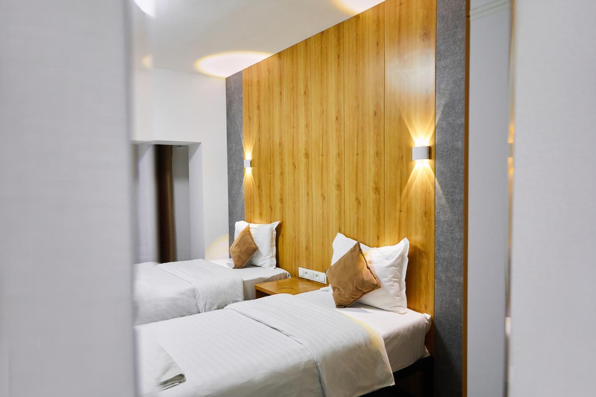 Art Plaza Hotel 塔什干 外观 照片