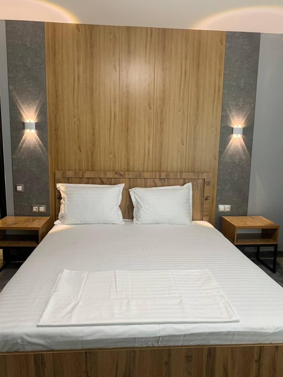 Art Plaza Hotel 塔什干 外观 照片