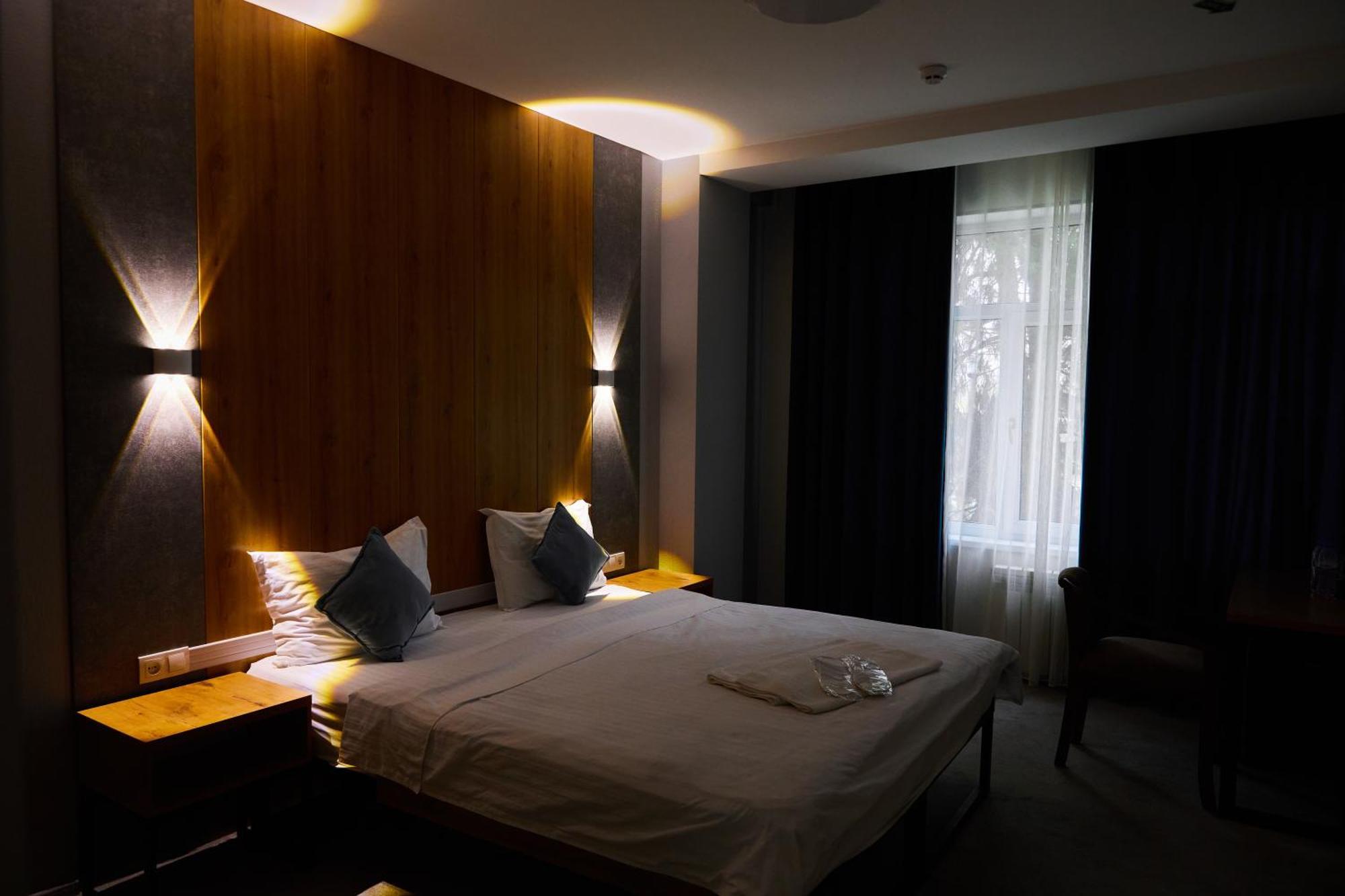 Art Plaza Hotel 塔什干 外观 照片