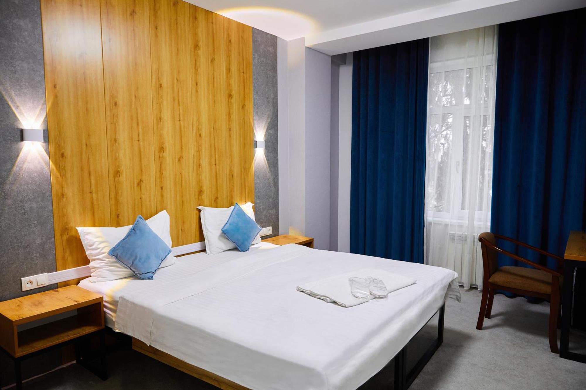 Art Plaza Hotel 塔什干 外观 照片